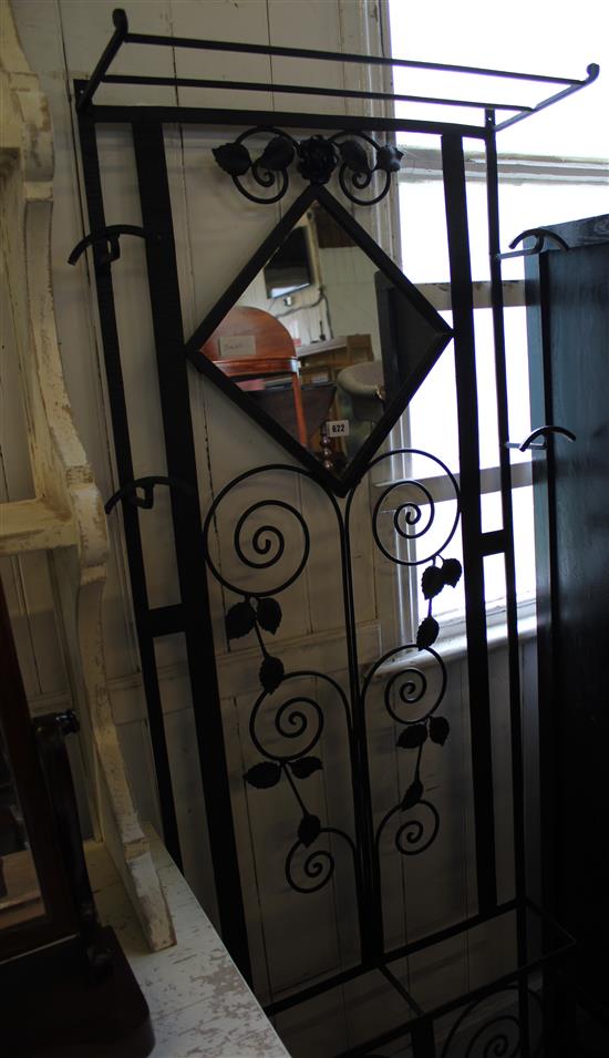 Art Deco wrought iron hall stand(-)